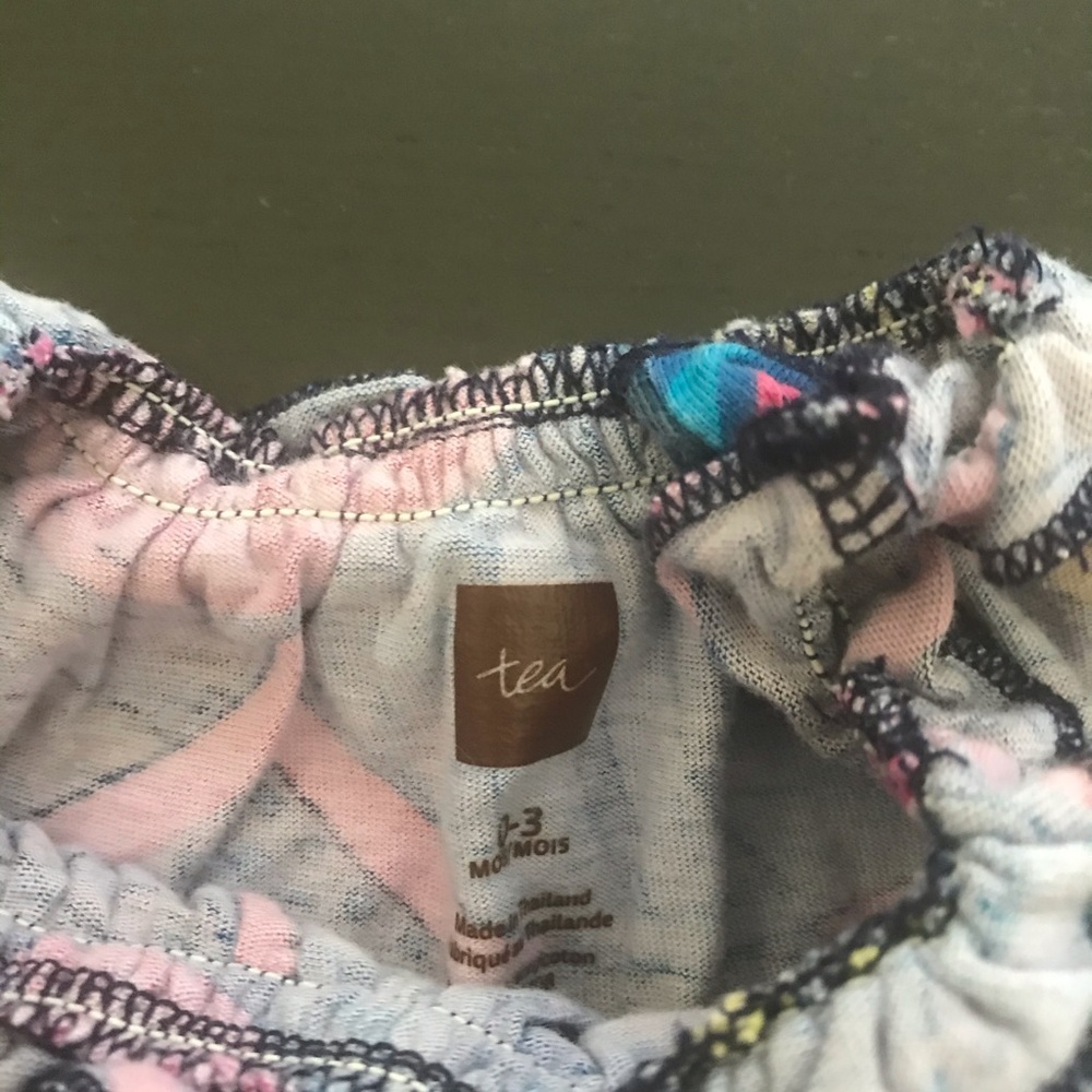 Tea Collection (0-3) bubble romper - Picture 2 of 3